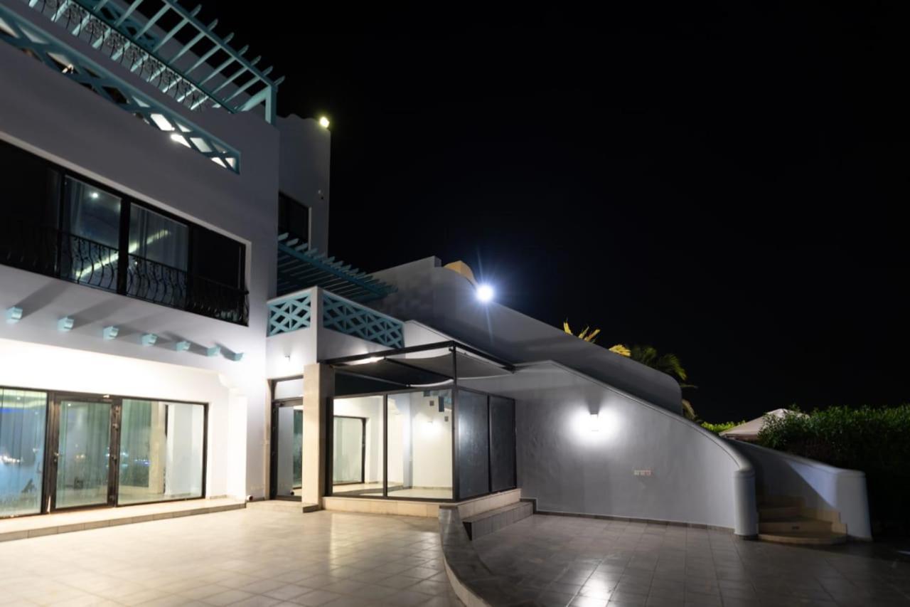 منتجع لافونتين لاجون / للعائلات فقط(La Fontaine Lagoon Resort / Families only)