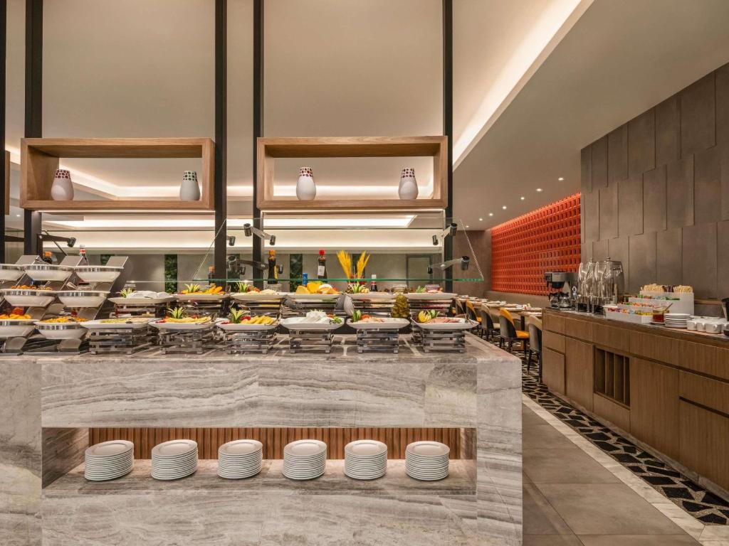 Mövenpick Hotel & Residence Hajar Tower Makkah