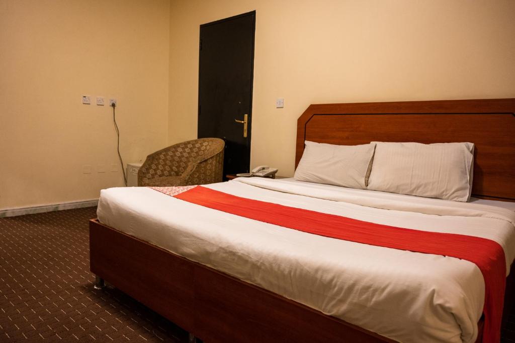 Oyo 150 Al Hamra Palace Al Aswaq