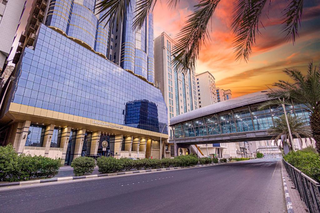 فندق المسار العزيزية