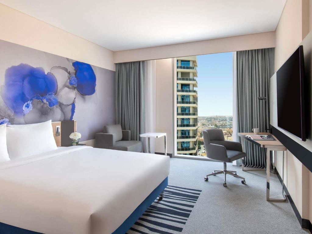 فندق نوفوتيل الرياض الصحافة