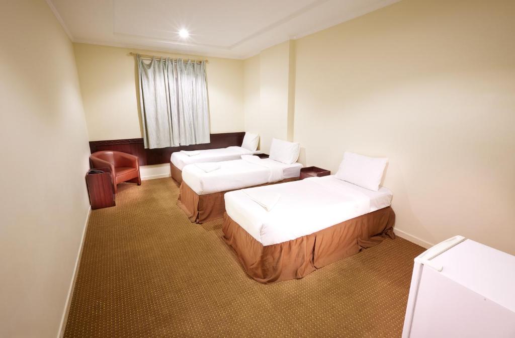 فندق الزائرين 2