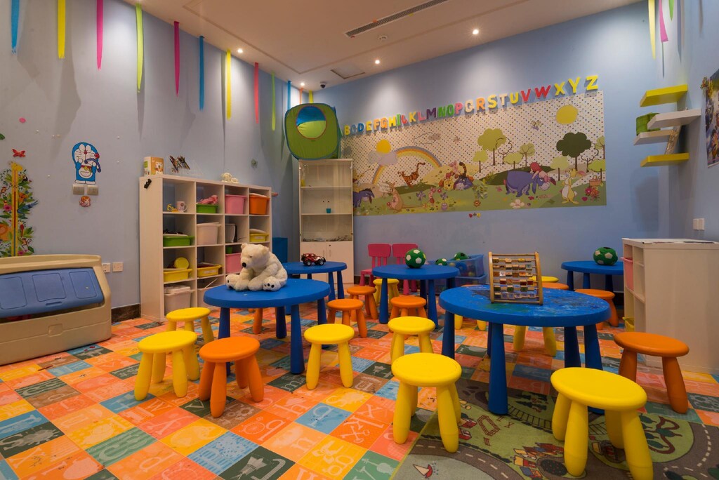 Lahoya Hotel & Suites