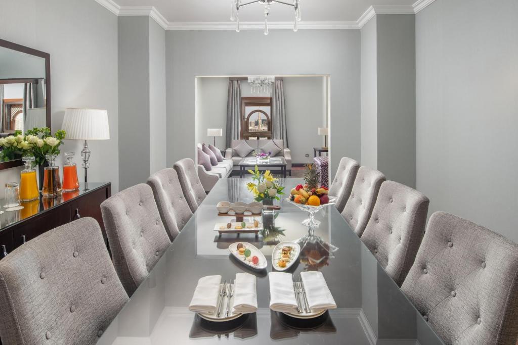 فندق واجهة طيبة