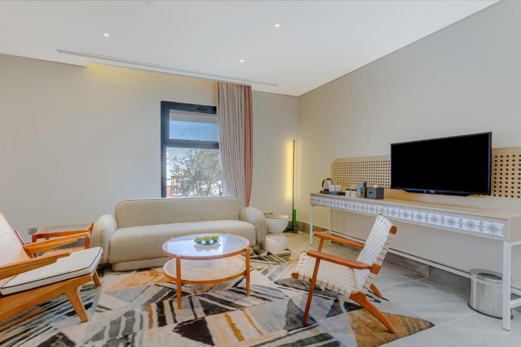 فندق ايوا اكسبريس - الشاطئ