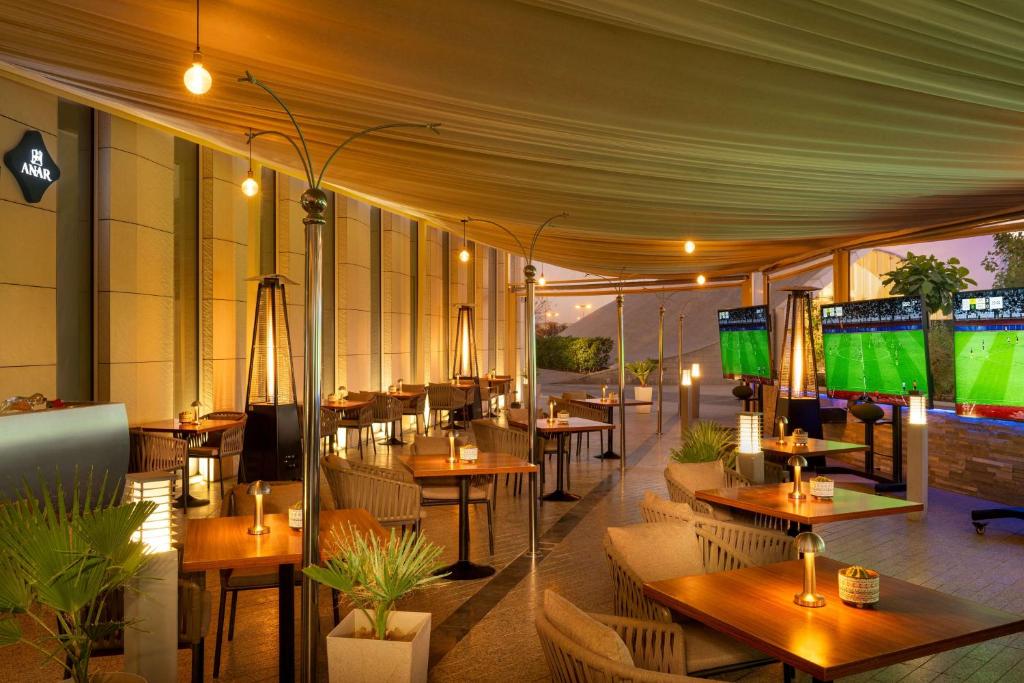 فندق هيلتون الرياض والشقق الفندقية