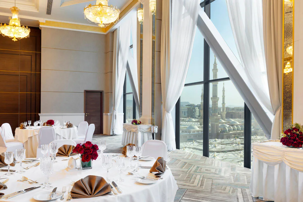 فندق المدينة أوبروى(THE OBEROI HOTEL)