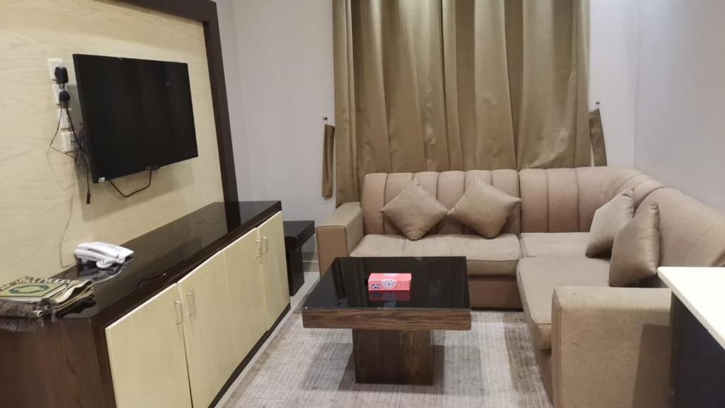 Golden M1 Serviced Apartments