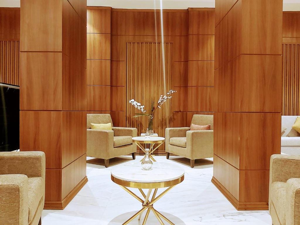 فندق ادماير(Admire Apart' Hotel)