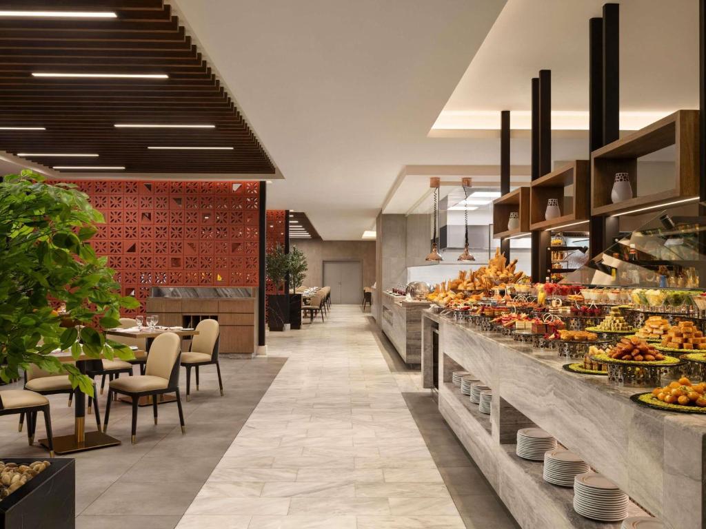 Mövenpick Hotel & Residence Hajar Tower Makkah