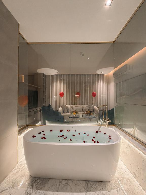 فندق روز جاردن(Rose Garden Hotel)