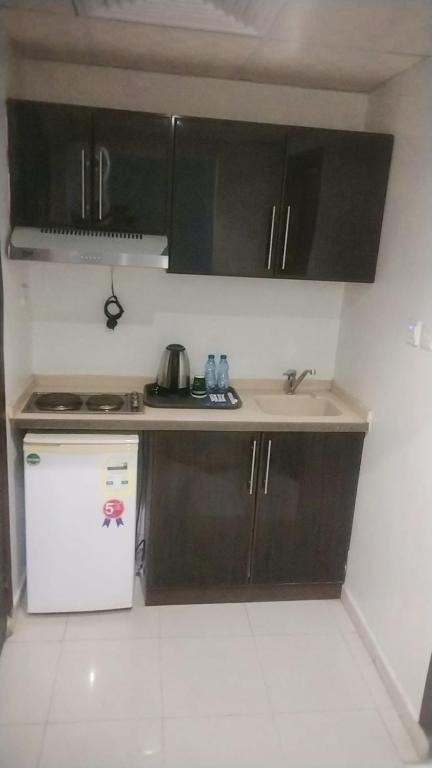 Al Kholafaa Al Fadi Hotel 