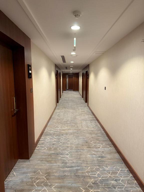 فندق كراون تاون