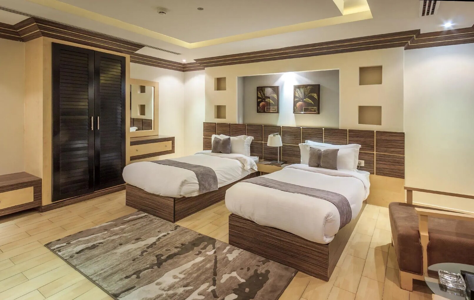 Nayara Old Airport Apartment