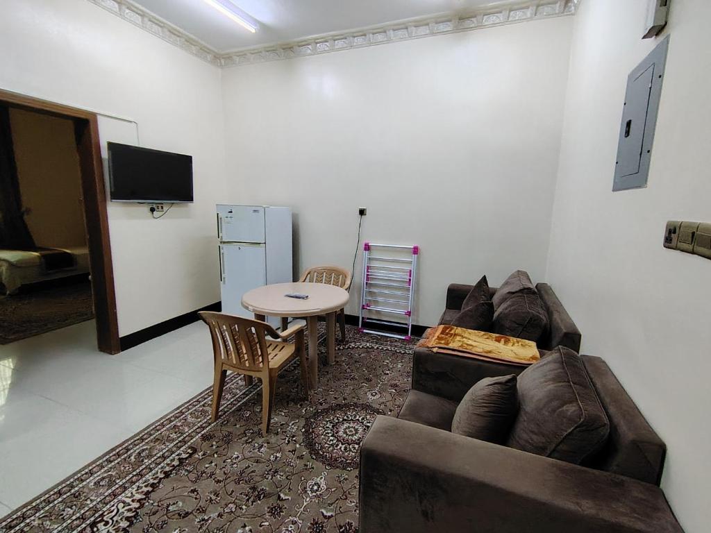 Al Eairy Furnished Apartments Dammam 4
