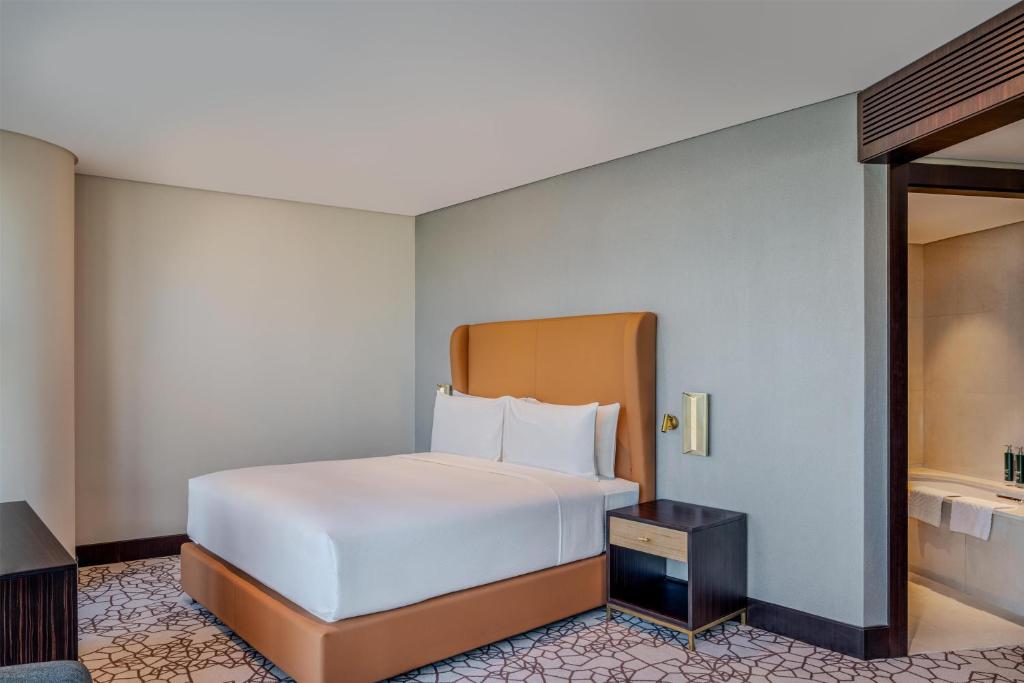 فندق هيلتون الرياض العليا