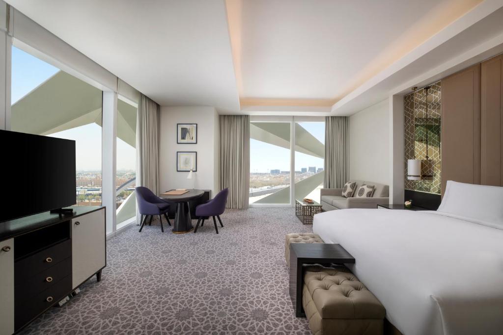 فندق ومركز مؤتمرات سوفيتيل الرياض