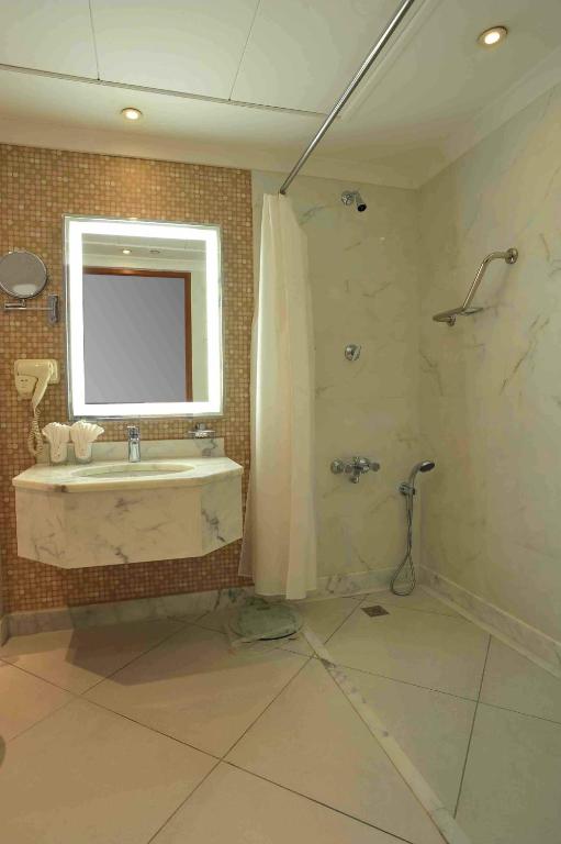 Al Marwa Rayhaan by Rotana