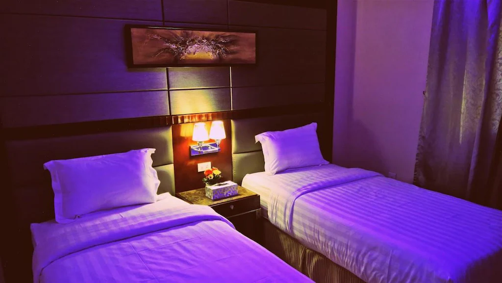 لؤلؤة الأربعين للأجنحة الفندقية