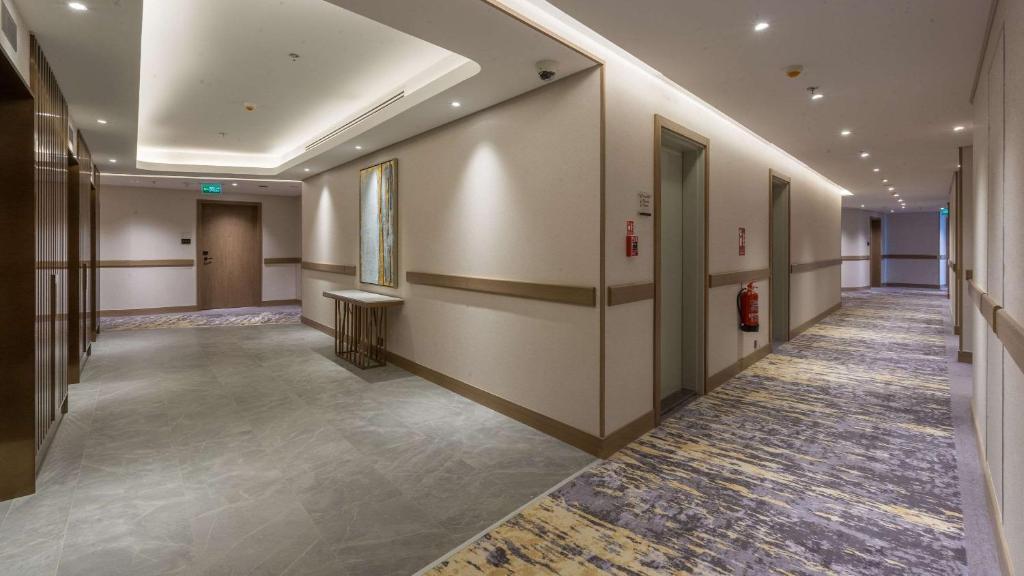 Clarion Hotel Jeddah Airport