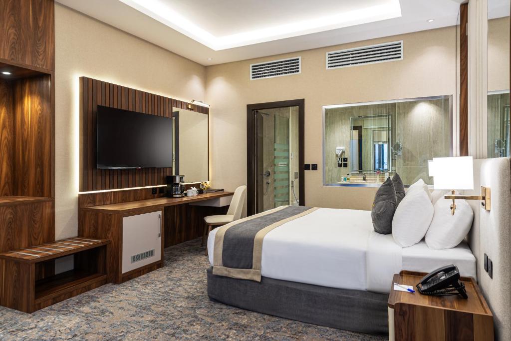 فندق كراون روز(Crown Rose hotel)