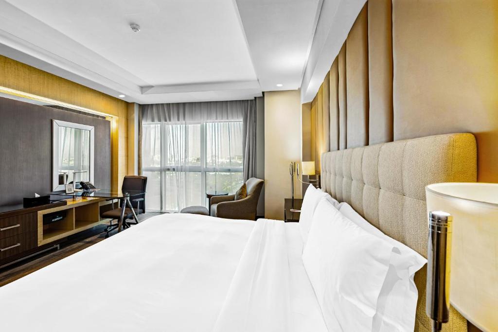 فندق ذا فينيو جدة الكورنيش