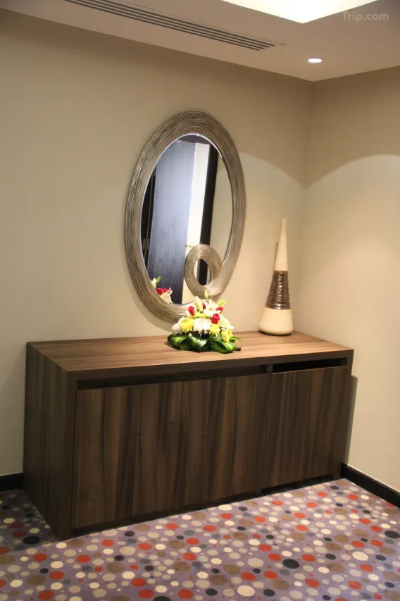 جولدن توليب الخبر الكورنيش