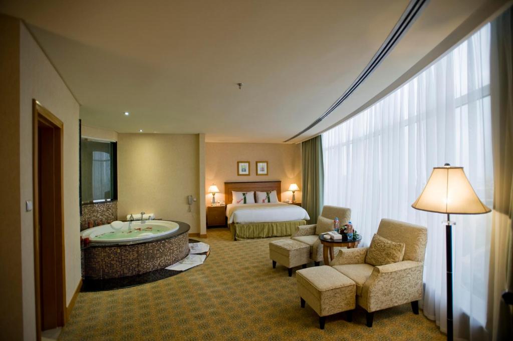 رامادا رمادا باي ويندام الخبر شارع الملك عبد الله