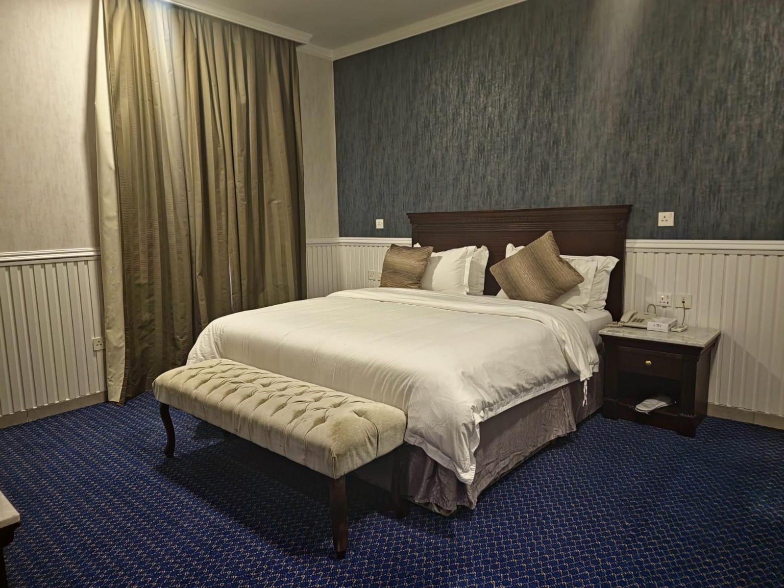 Qosor Al Sharq Furnished Units