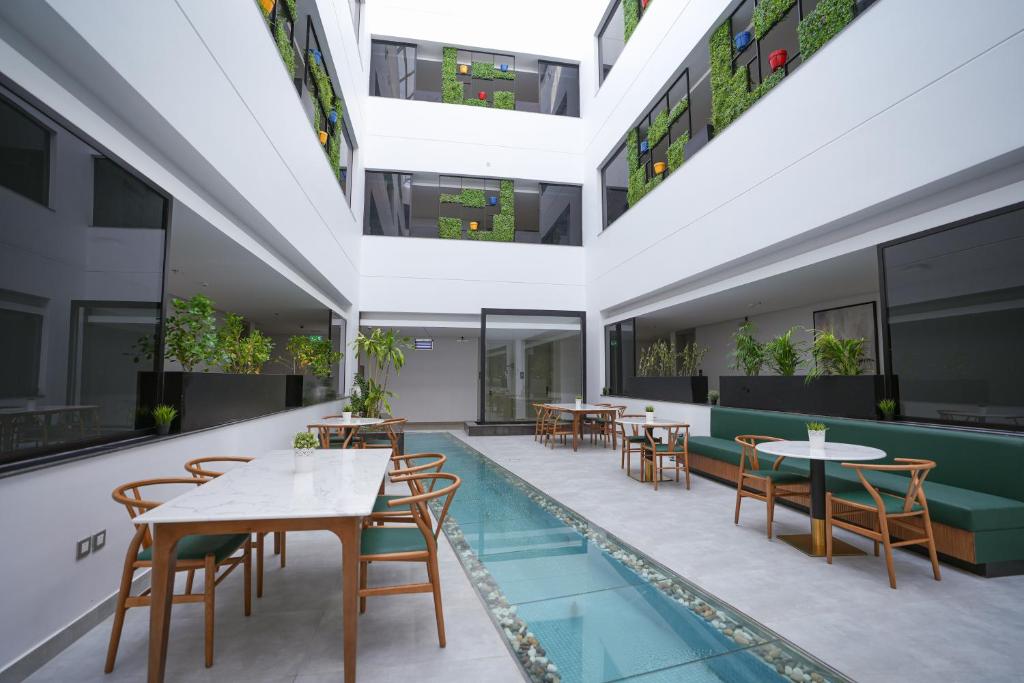  Snood Al Narjis Hotel