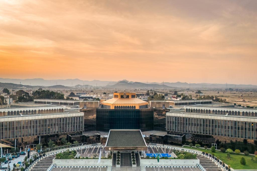 INTERCONTINENTAL HOTEL