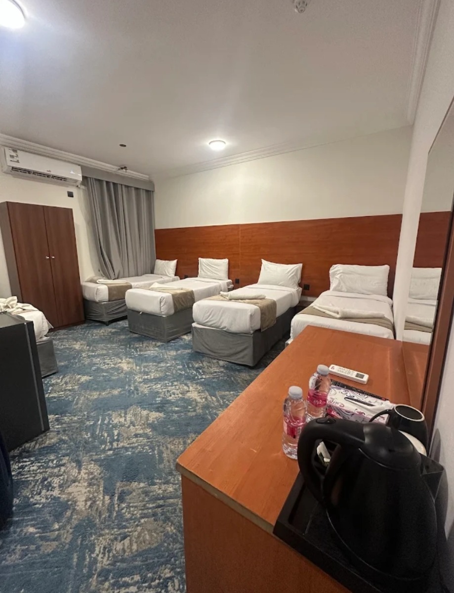 فندق اليقين 