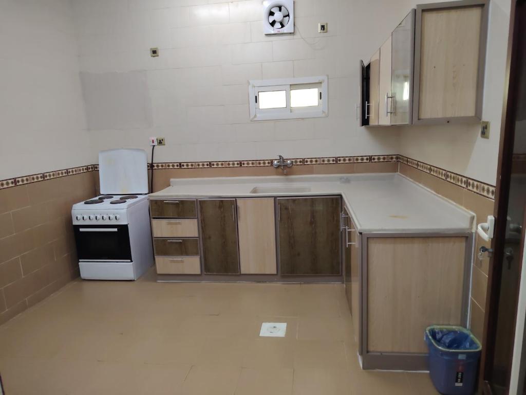 Al Eairy Furnished Apartments Dammam 4