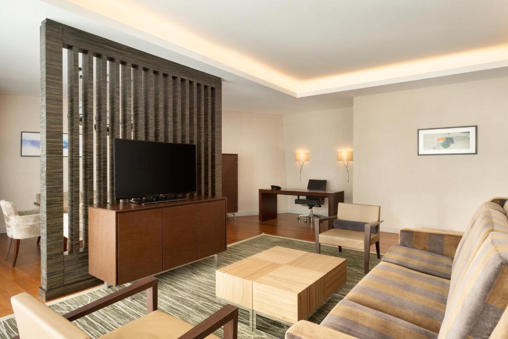 فندق هيلتون الرياض والشقق الفندقية